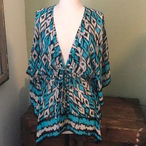 INC Flattering short kimono style blouse.